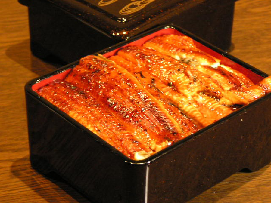 店内仕込みのうなぎ